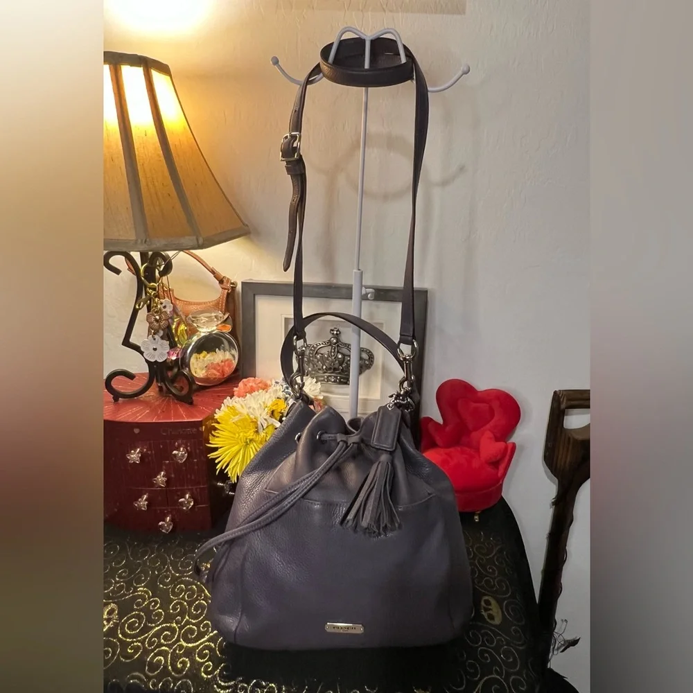 Coach 2013 Avery Purple Gray Leather Bucket Crossbody Bag